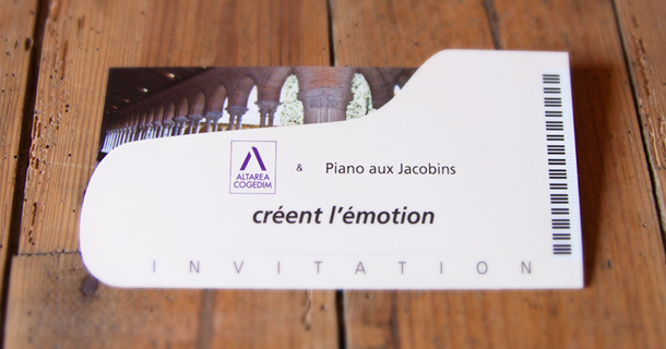 Carton d'invitation fermé pour Piano aux Jacobins © Benjamin Benetti Graphiste Illustrateur